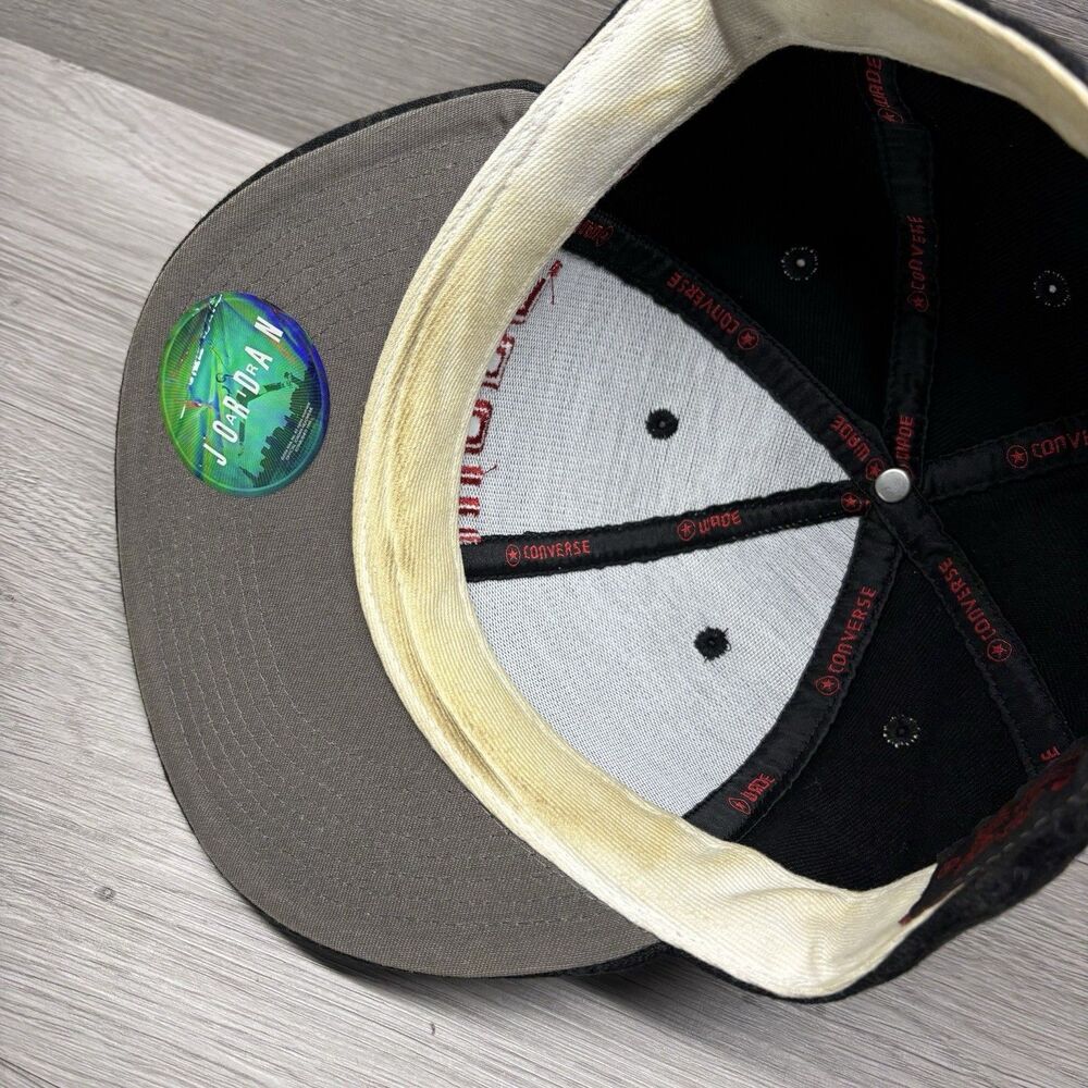 RARE Converse Dwyane Wade Snapback Hat Vintage Black Red Jordan Tag Size M - Picture 8 of 11